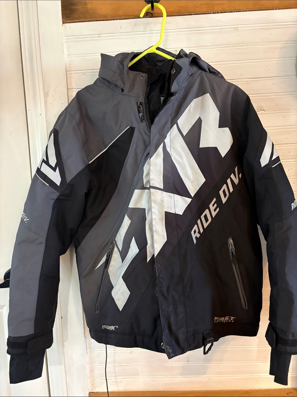 Kids' Gray & Black Hooded Puffer Jacket with Graphic Accents